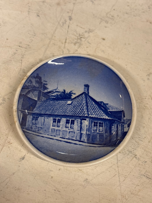 ROYAL COPENHAGEN H. C. ANDERSON’S HOUSE BUTTER PAT