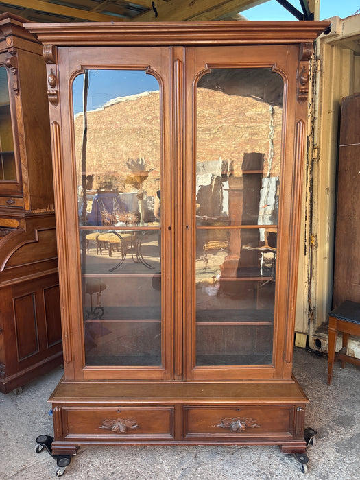1870'S 2 DOOR WALNUT VICTORIAN BOOK CASE