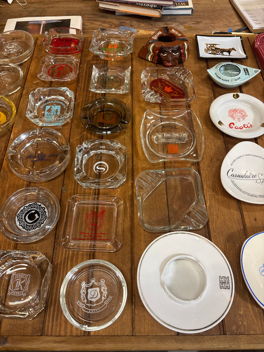 MISCELLANEOUS ASHTRAY 1 EACH OF 51