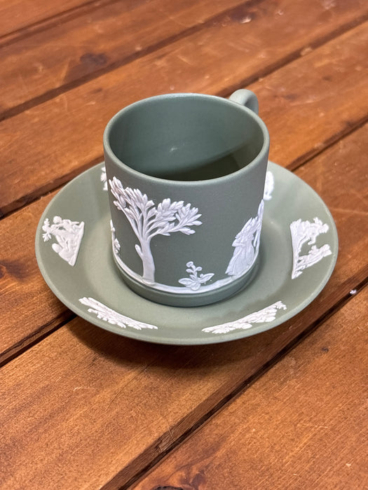 SET OF 6 TINY GREEN AND WHITE ENGLISH WEDGWOOD JASPER WARE TEA CUPS