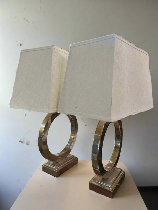 PAIR OF SILVER "O" SHAPED LAMPS WITH AS FOUND SHADES