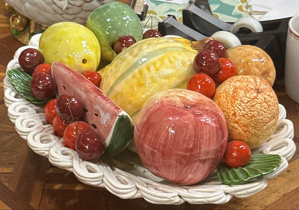 MEDIUM CERAMIC ITALIAN FRUIT BASKET