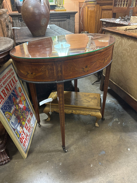 INLAID OVAL FEDERAL STYLE OCASSIONAL TABLE WITH GLASS TOP