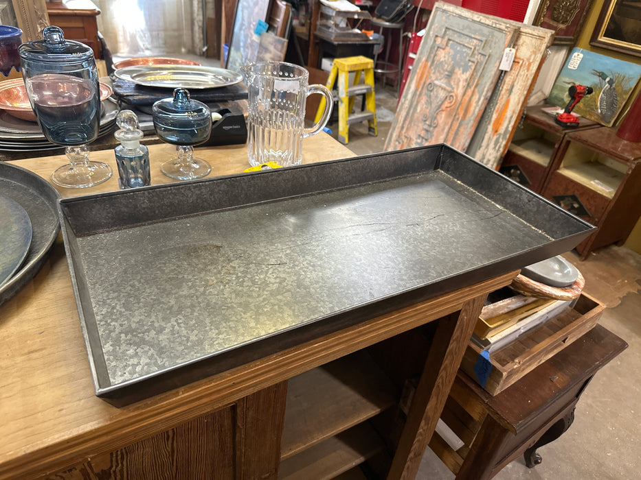 LARGE ANTIQUE BAKING TRAY