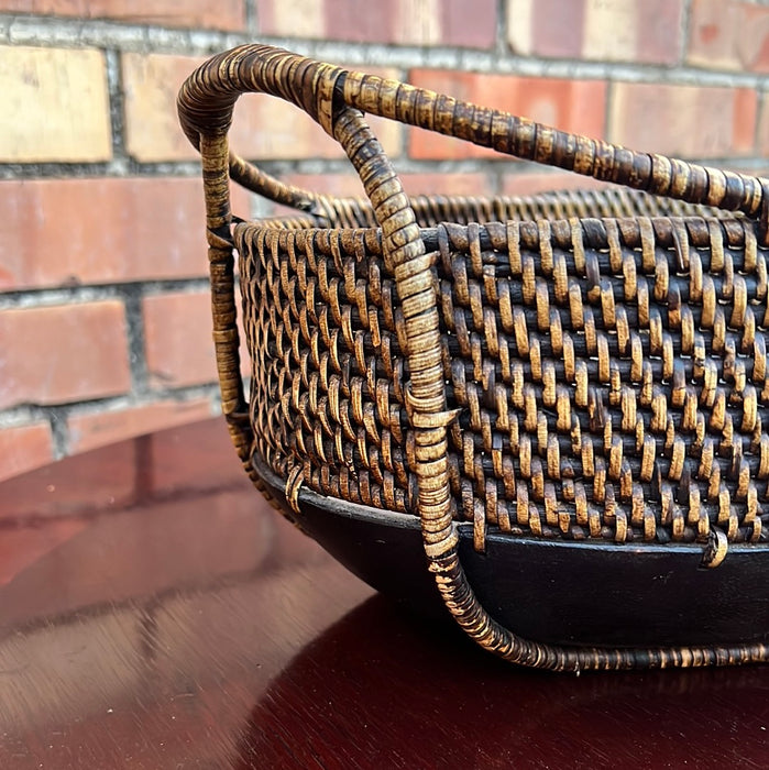 WOODEN AND WICKER BASKET BOWL WITH HANDLES