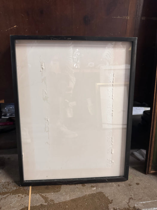 SQUARE BLACK MINIMALIST FRAME