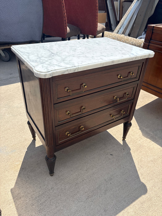 SMALL LOUIS XVI DOVETAILED 3 DRAWER WHITE MARBLE TOP CHEST WITH BALE PULLS