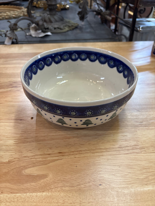 POLISH BLUE AND WHITE BOWL WITH PINE TREES BOLESLAWIC
