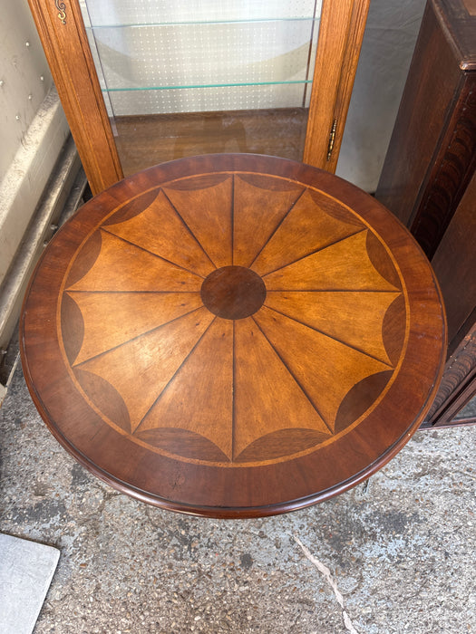 NOT OLD ROUND DECORATIVE TOP TABLE
