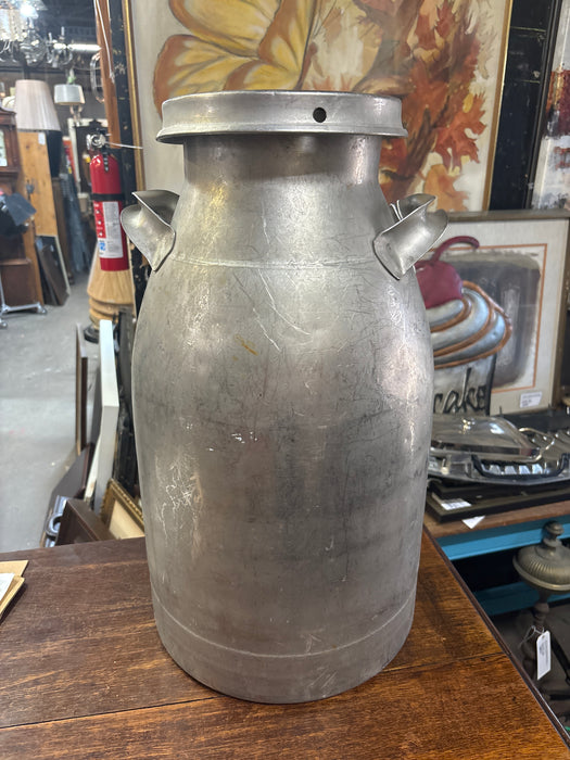 LARGE MILK CAN WITH LID