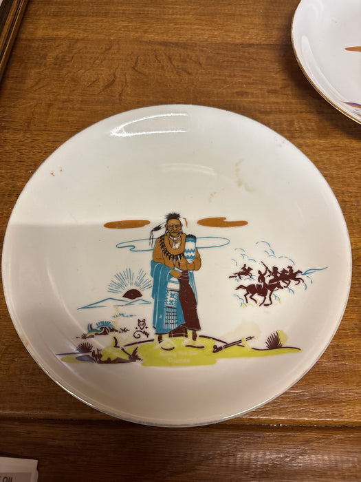 PORCELAIN PLATE OF INDIAN ELDER WITH FEATHER