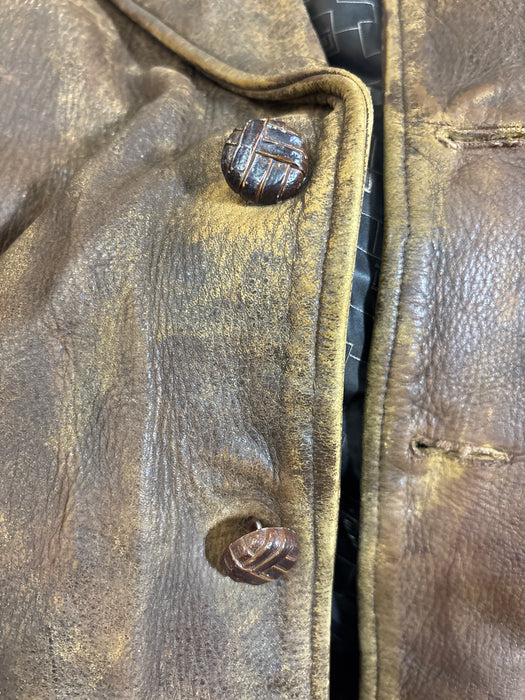 OLD LEATHER JACKET