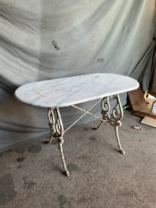 OVOID WHITE MARBLE TOP IRON BASE BISTRO TABLE
