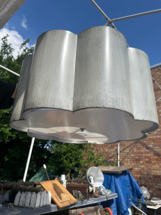 QUATROFOIL SHAPED MODERN LIGHT