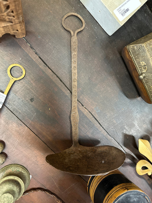 HANGING IRON CANDLE STAND