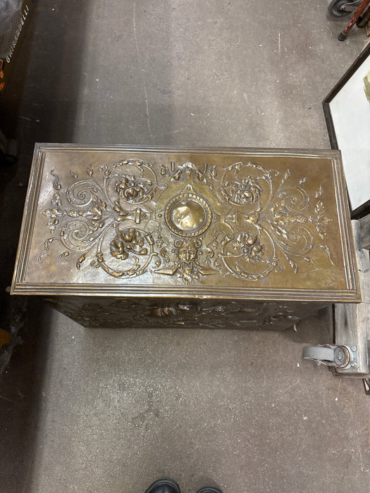 BRASS EMBOSSED WOOD BOX WITH POTTERY SHOP DESIGN