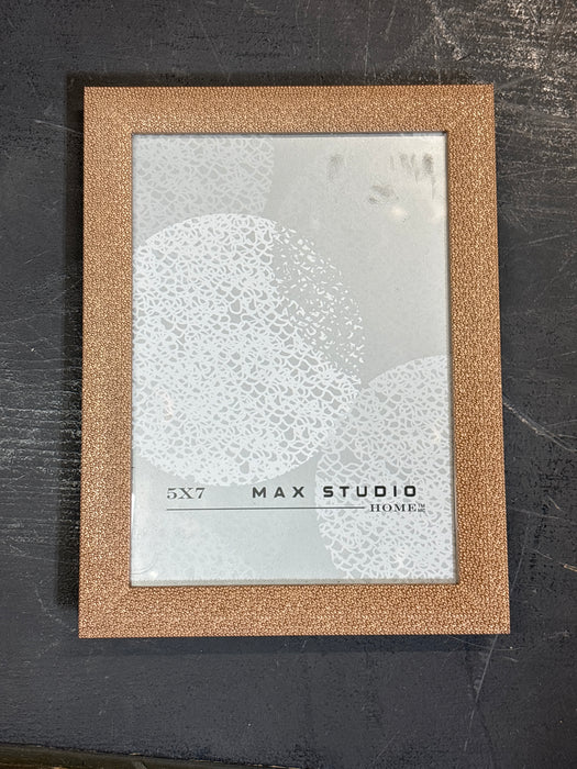 SMALL MODERN TABLE TOP FRAME