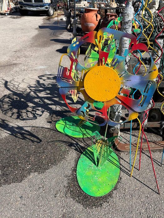 LARGE YARD ART COLORFUL METAL FLOWERS