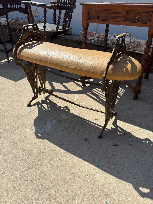 CURVED IRON RADIO BENCH