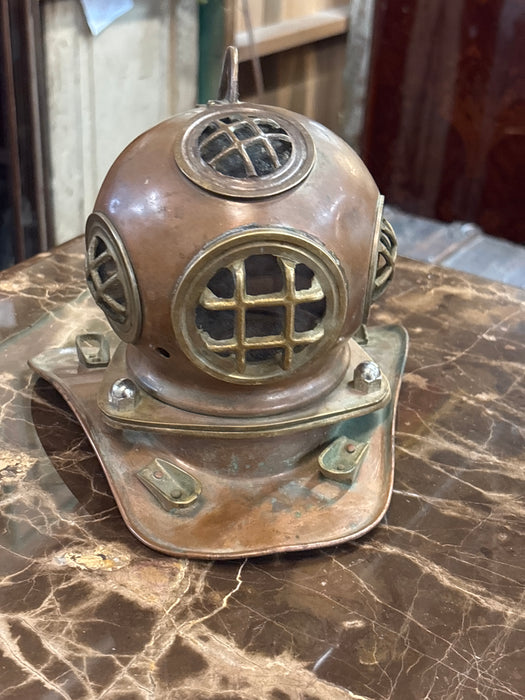 SMALL COPPER DIVER'S HELMET