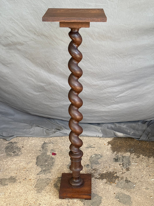 LOUIS XII BARLEY TWIST OAK PEDESTAL