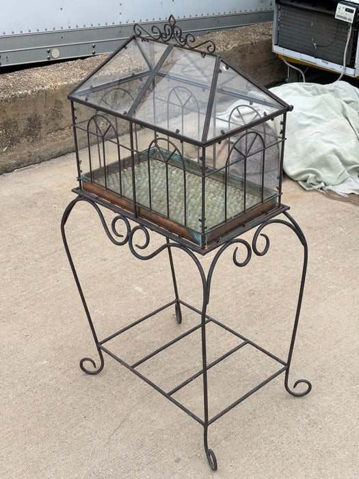 METAL AND GLASS GREENHOUSE ON STAND