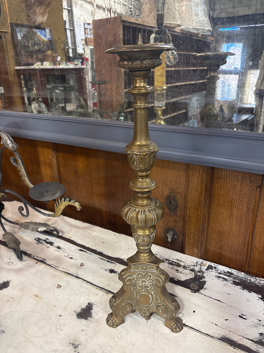 TALL BRASS PRICKET WITH FLOWER