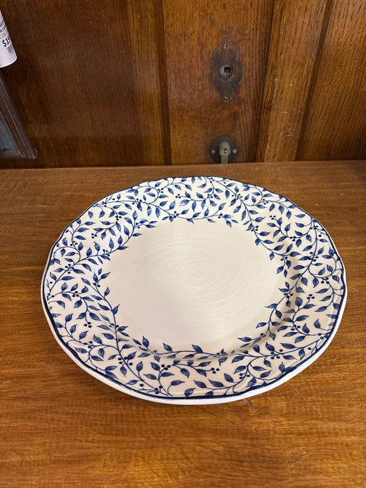 SET OF 12 BLUE AND WHITE DISHES