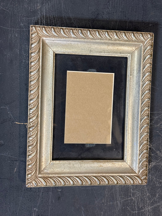 SMALL TABLE TOP ORNATE FRAME