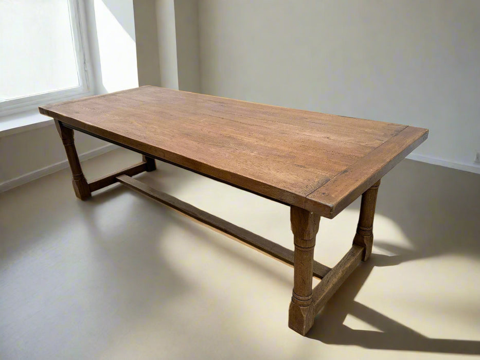 BREAD BOARD ENDS,TURNED LEG OAK FARM TABLE