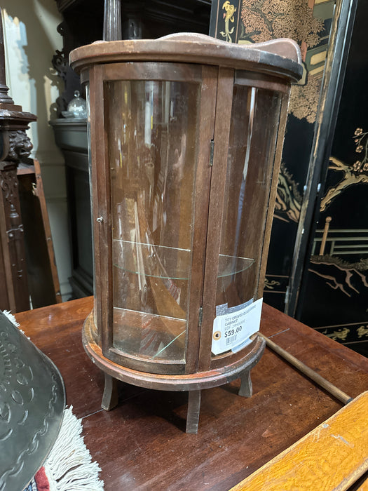 TOY CRUVED GLASS CURIO CABINET