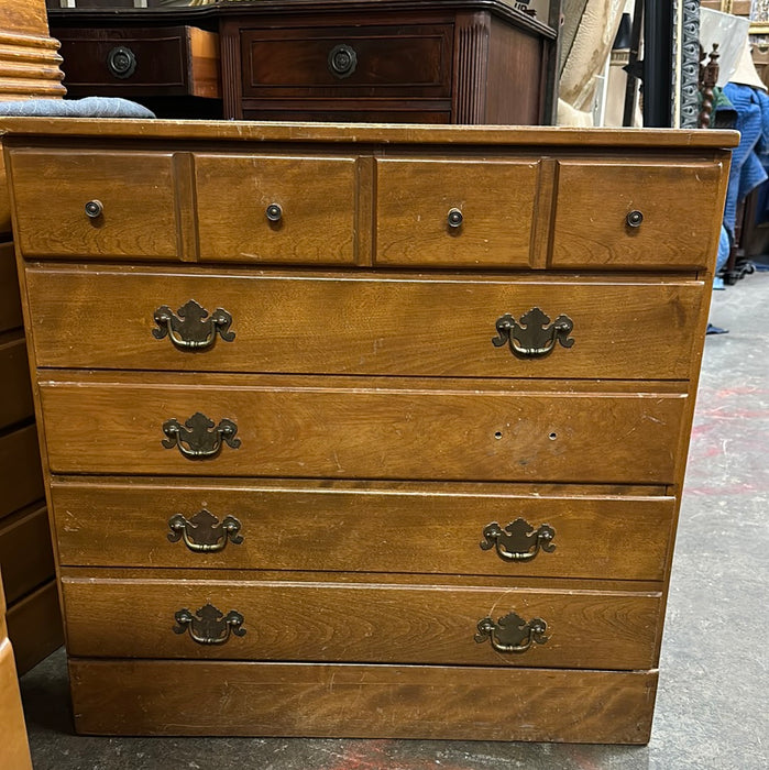 SMALL ETHAN ALLEN AMERICAN MAPLE CHEST