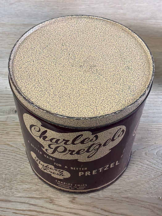 CHARLES CHUPS PRETZEL TIN