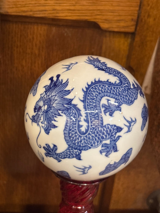 SMALL BLUE AND WHITE DRAGON SPHERE