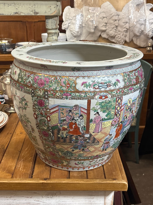 ROSE FAMILLE FISH BOWL PLANTER