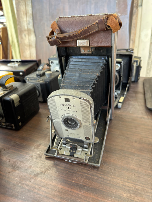 POLAROID LAND CAMERA MODEL 95