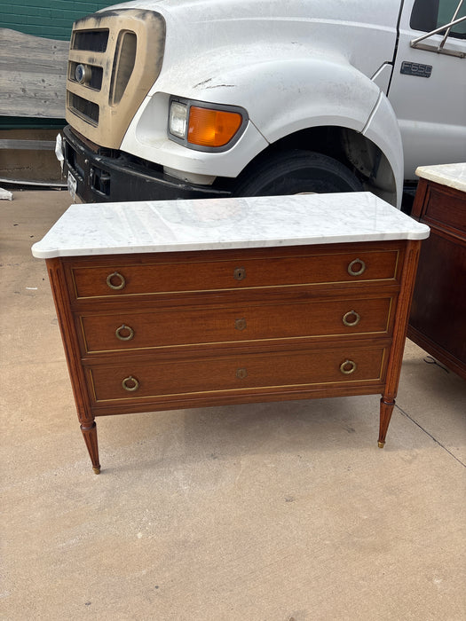 SMALL LOUIS XVI WHITE MARBLE TOP 3 DRAWER MAHOGANY CHEST WITH RING PULLS