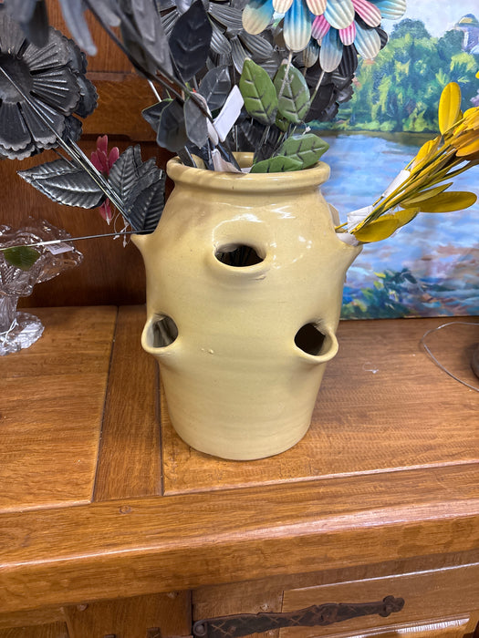 STRAWBERRY POT