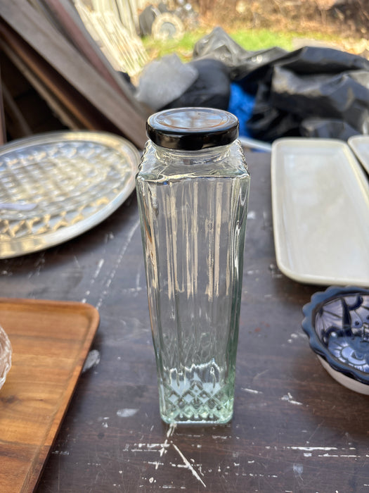 SLENDER GLASS JAR WITH BLACK TOP