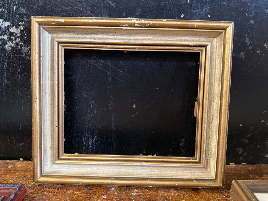 SMALL GOLD WOOD FRAME 1 OF 2