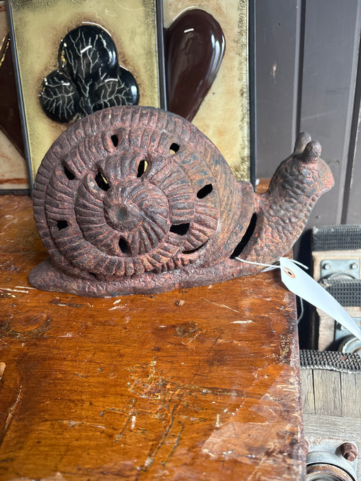 CAST IRON SNAIL