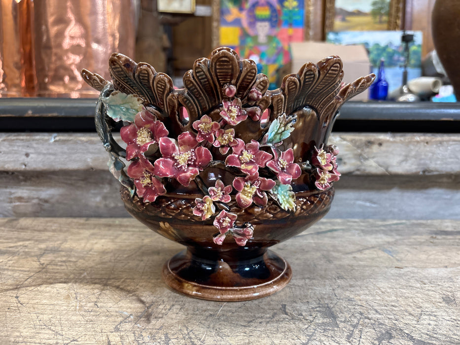 BROWN BARBATINE MAJOLICA JARDINERE