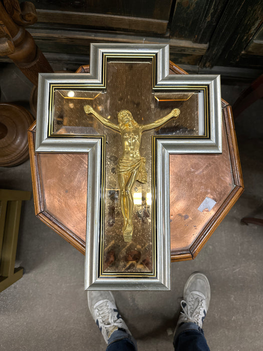 PEACH MIRROR WITH SILVER CORPUS CRUCIFIX