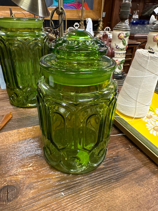 SMALL GREEN GLASS JAR WITH LID