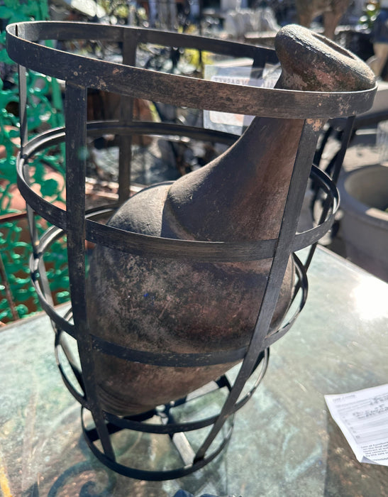 SMALL MEXICAN POTTERY VASE