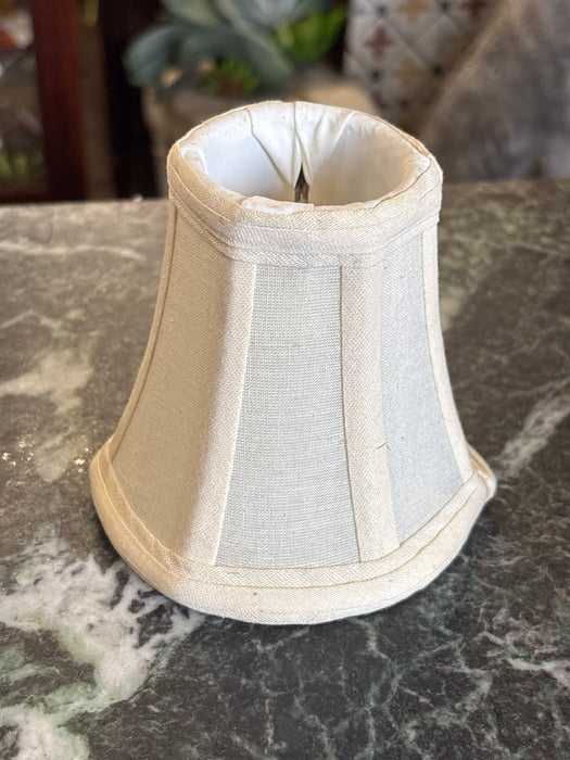 TINY LINEN SHADE