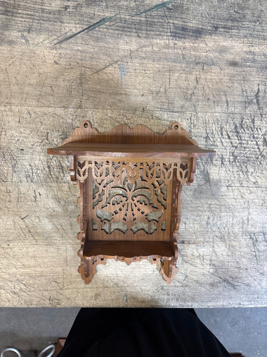 SMALL RETICULATED WOOD WALL SHELF