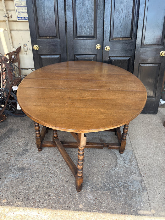DROP LEAF OAK TABLE WITH DRAWER