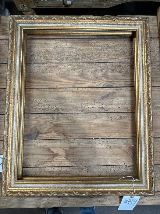 SMALL GOLD FRAME WITH IVORY