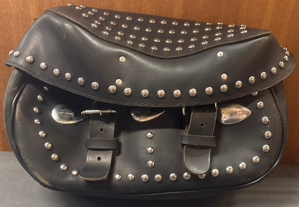 PAIR OF BLACK HARLEY MOTORCYCLE SADDLE BAGS
